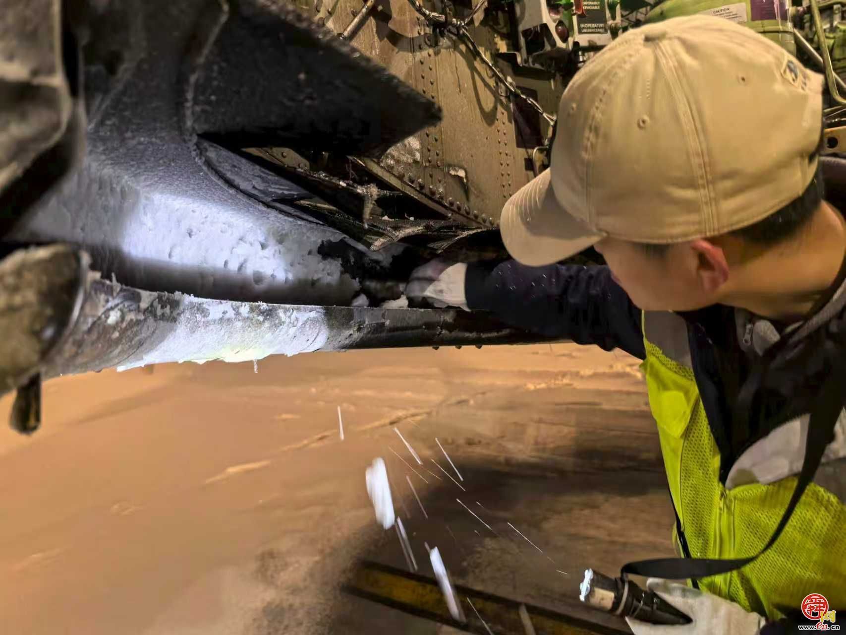 周密部署迎战冬季复杂天气 山东航空协同高效保障航班安全顺畅运行