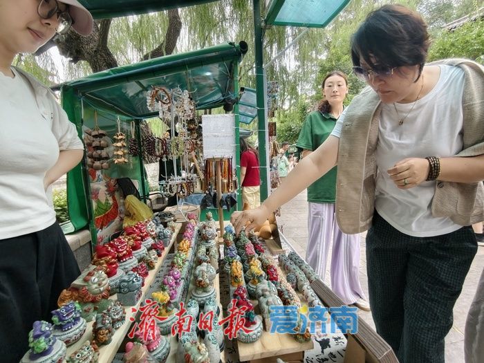 端午浓情满泉城 天下第一泉景区民俗市集热闹非凡