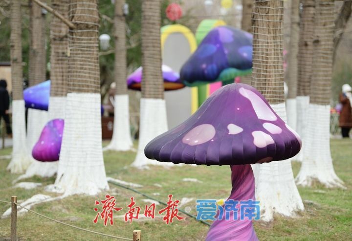 “秦琼、李清照、辛弃疾”亮相，“泉城元素”迎春花灯会唱主角