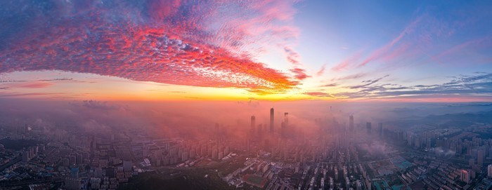 惊艳！初秋朝霞扮靓泉城天际线