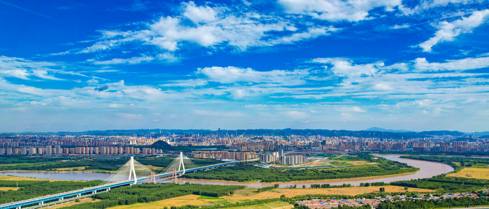云卷云舒映黄河 济南起步区夏日盛景如画