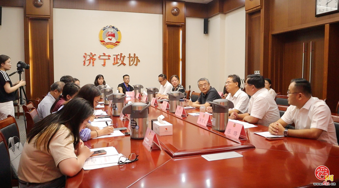 “中国式商量・AI共绘新蓝景”网络主题宣传活动采访团走进济宁