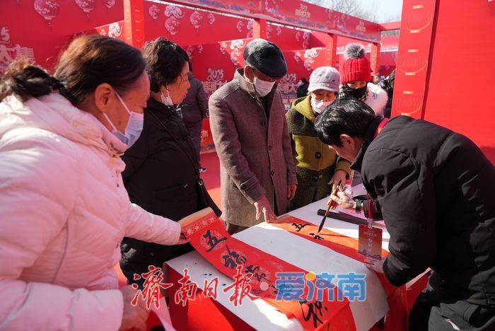 “泉”在济南过大年｜赶“黄河大集” 热闹迎新春