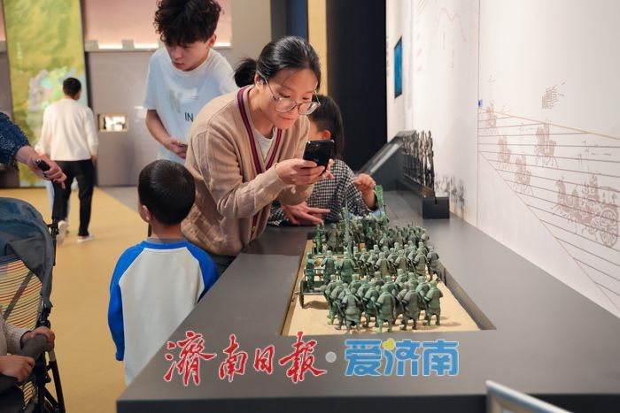 齐长城文化博物馆试运行首日人气高涨