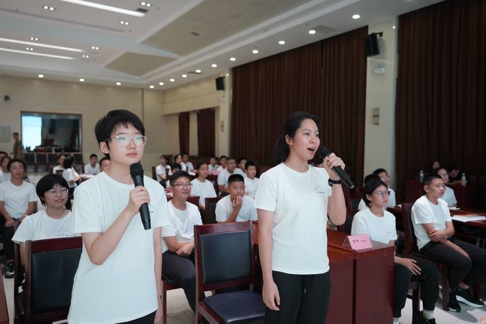 迷彩青春正当时——2025年济南青少年军事体验活动第四期热血开营