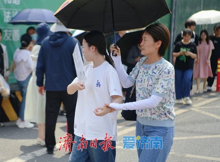 高考进入第二天，考点周边“静悄悄”