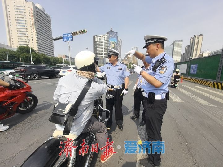 高考进入第二天，考点周边“静悄悄”