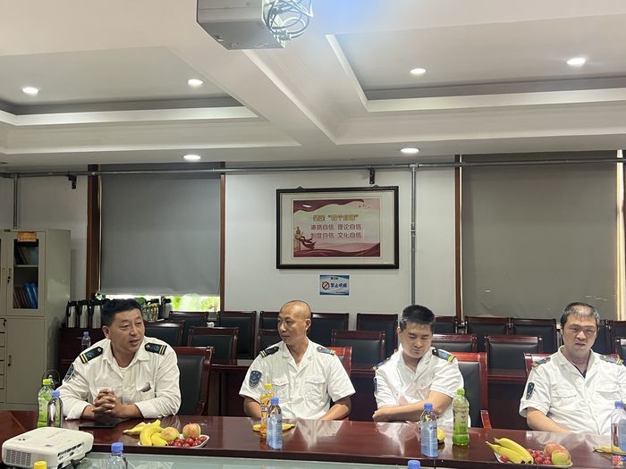 重温军旅初心 勇担公交使命——济南公交南部分公司召开“八一”退役军人座谈会