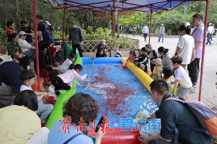 一年四季 泉在济南｜游园赏花过“五一” 缤纷花海引客来