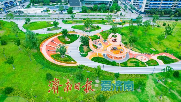 多巴胺配色点亮城市角落 白泉景观廊道儿童乐园成济南亲子打卡新地标