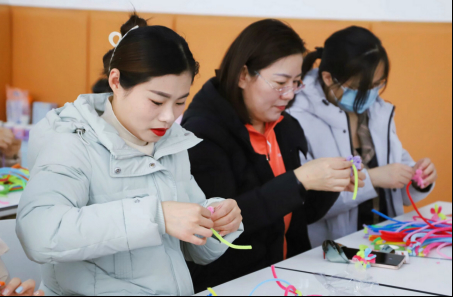 特别的爱 给特别的你——市中区福景幼儿园邀您一起共庆“三八”国际妇女节