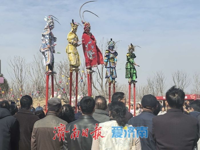 泉在济南过大年丨春节假期年味浓 鹊华中新园民俗活动人气旺