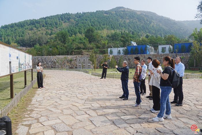 昔日荒山变身“百草园” 扁鹊故里崛起中医药产业融合园区