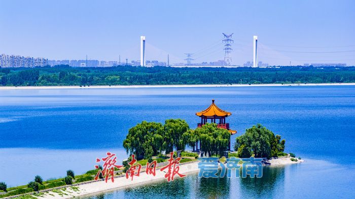 久雨初晴景致佳 济南玉清湖上演绝美水天一色画卷