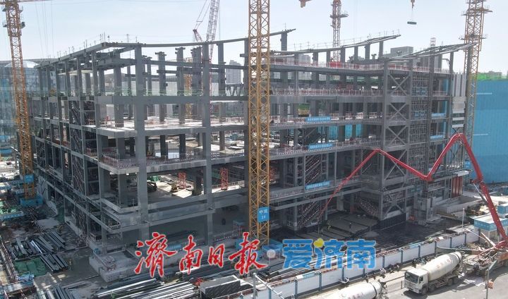 山东国际会展中心（配套部分）项目4层会议会展建筑钢结构主体展现雏形