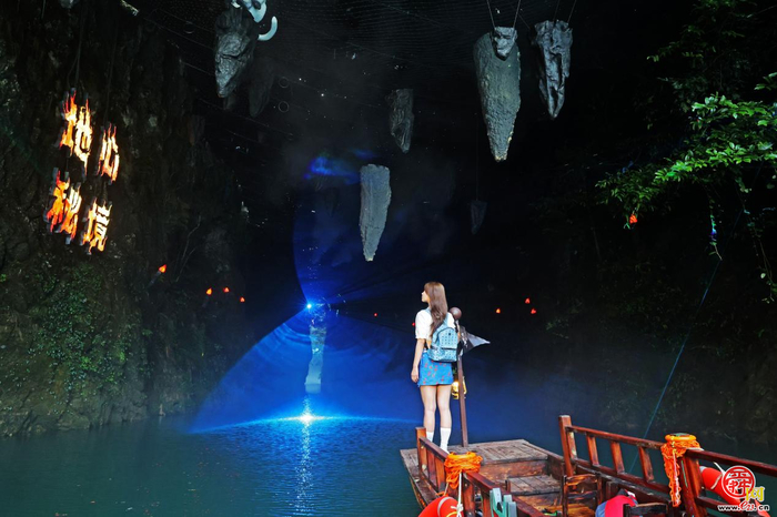 直击考后减压假期 湖北地心谷免票邀学子游亿年河谷治愈身心