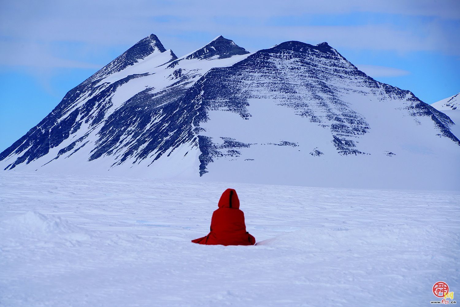侯贺良8探南极数智影像大展在山东博物馆开展