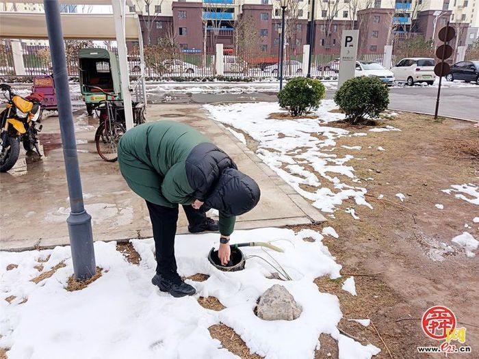 温情涌动暖民心 章丘区绣惠街道绣城社区开展学雷锋日志愿服务活动