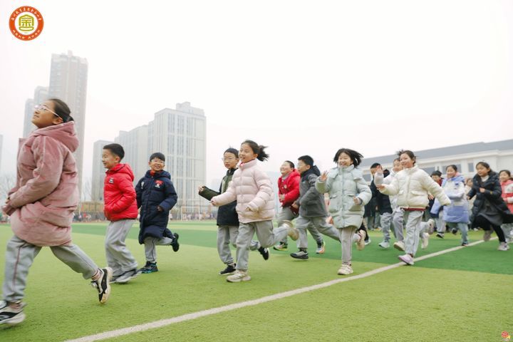 刷屏！金谷小学的开学迎新，送给学生 3 颗成长的种子