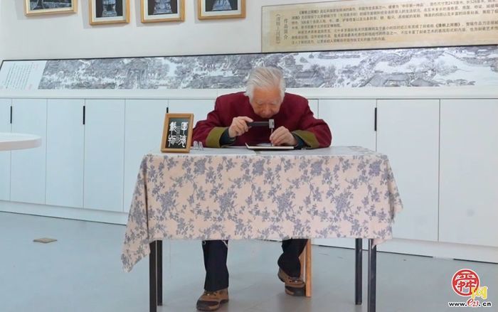 手造华章｜刻瓷技艺，刀尖绽放的文化永恒