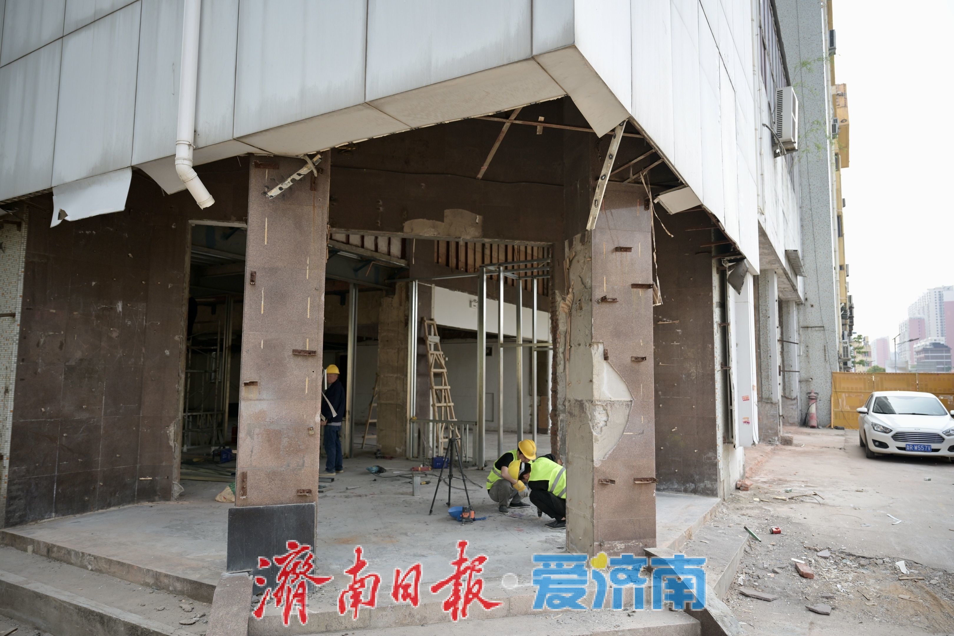 济南站旁邮政大厦改造升级 老旧建筑焕新服务民生