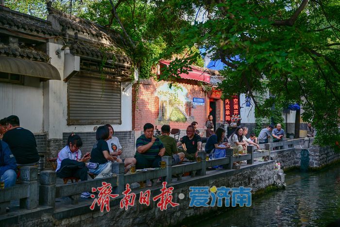 一年四季 泉在济南 