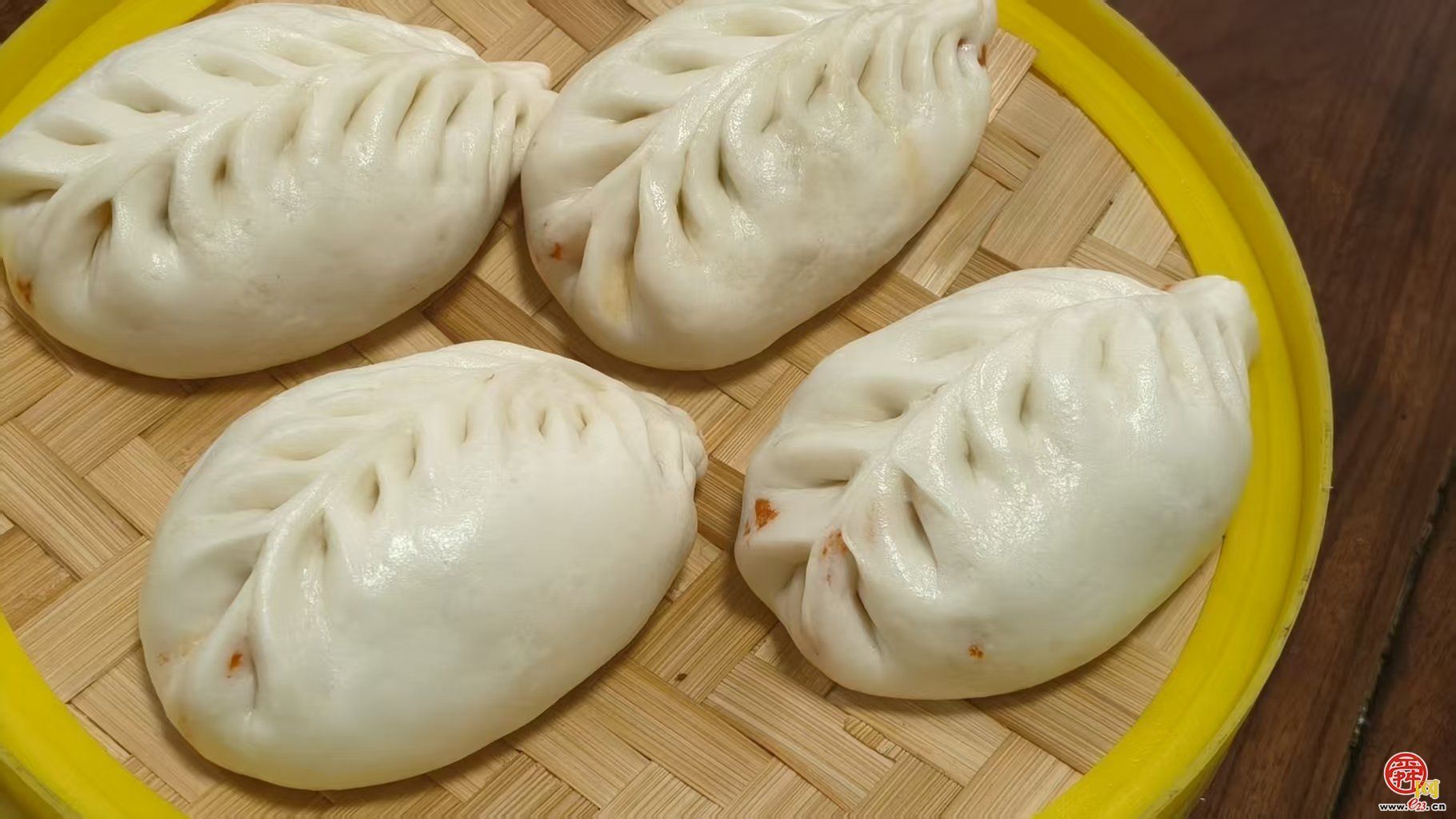 四年从零到日产十万个  济南恒生天裕老面包子供货多家头部连锁品牌