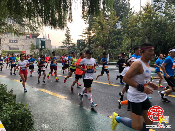 泉澄精酿亮相2024济南（泉城）马拉松博览会  助力Runner畅享奔跑盛宴