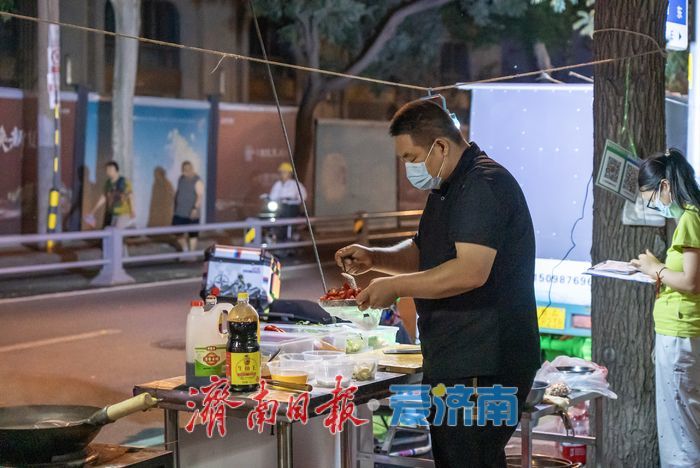 从“受助渡难”到“自救赋能”，爱心厨房“小白爸爸凉菜扎啤摊”接力书写爱心故事