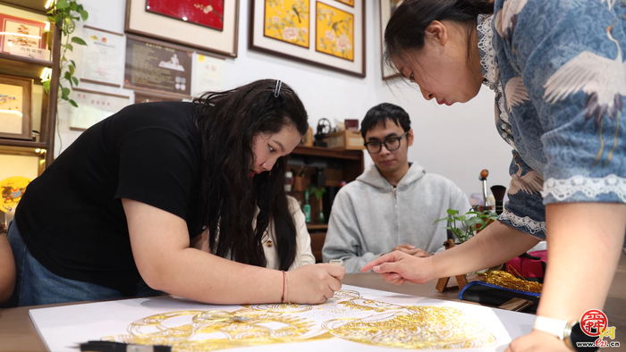 外眼看济南｜古艺新生 匠心济南：指尖与光影里的非遗之旅