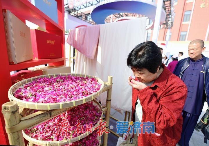 现场大图！2026济南银发经济嘉年华启幕