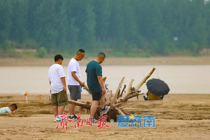 一年四季 泉在济南丨枕黄河涛声 享露营时光