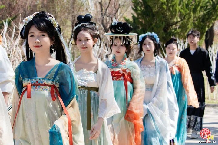 一年四季 泉在济南 