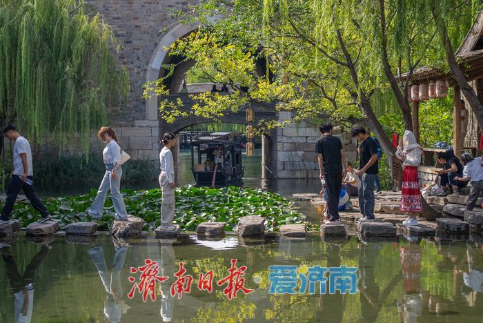 穿古巷、串古韵，橹声里的明水古城假期慢时光