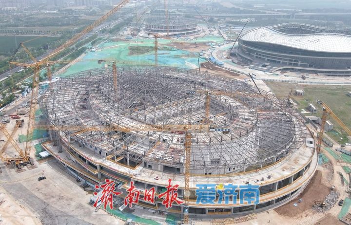 项目强省会｜济南黄河体育中心游泳馆及全民健身中心项目钢结构屋盖整体封顶
