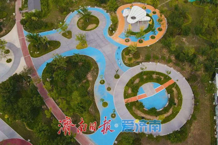 芳草绵延环步道 悦动绿谷尽显盛夏生机