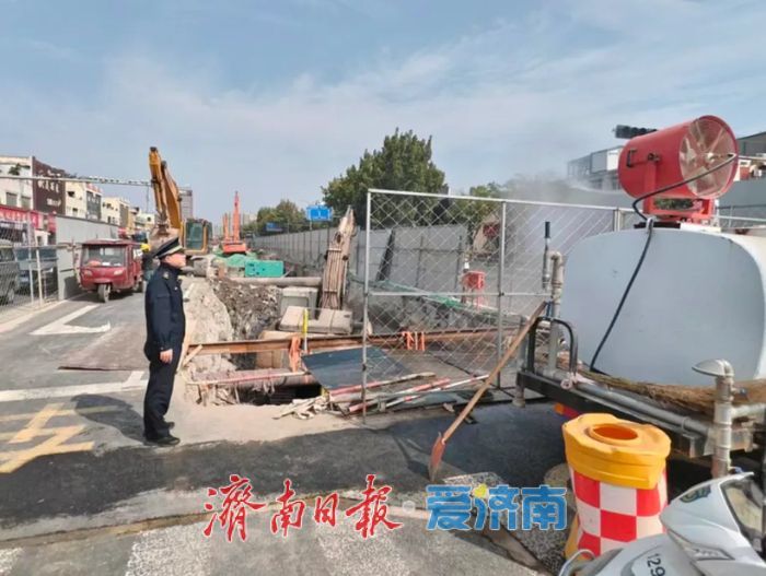 双节“城管蓝”守护“烟火红”！市中城管织密城市保障网