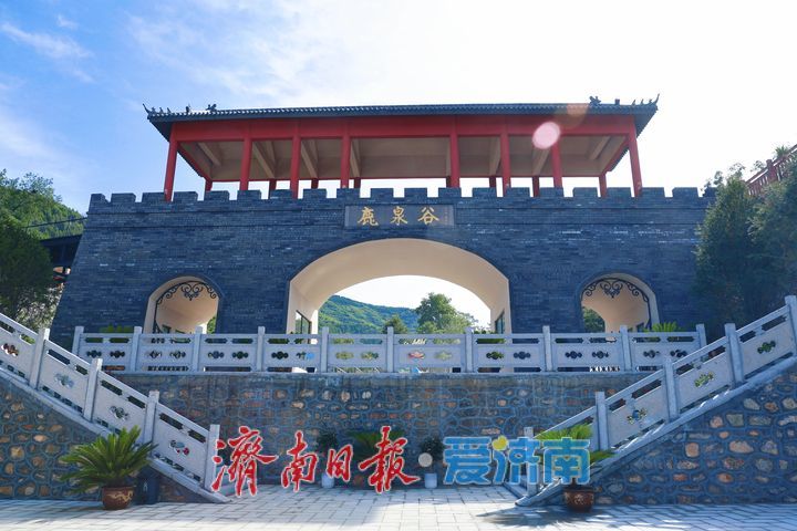 解锁近郊休闲好去处 市民畅游南部山区