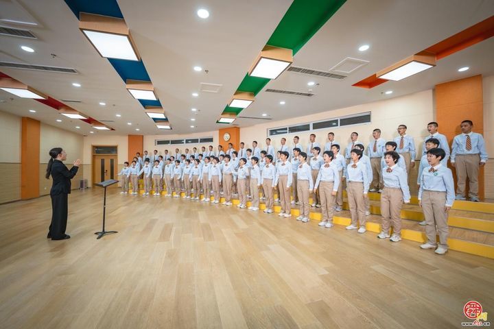 你远走高飞，我原地返回： 历城二中艺术团以美育大爱获评“齐鲁最美教师团队”！