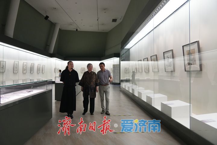 “从五三漫画社讲起”讲座在济南举办，艺术家后人讲述抗战烽火中父辈的“隐秘”传奇