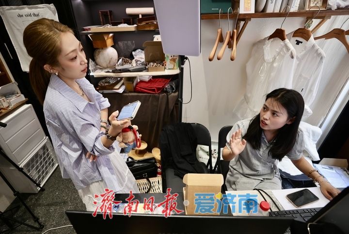 “95后”女孩扎根济南老商埠 小店铺闯出创业新赛道