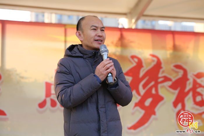 汇城“萌娃”与“超人爸妈”第二届亲子Mini马拉松开跑