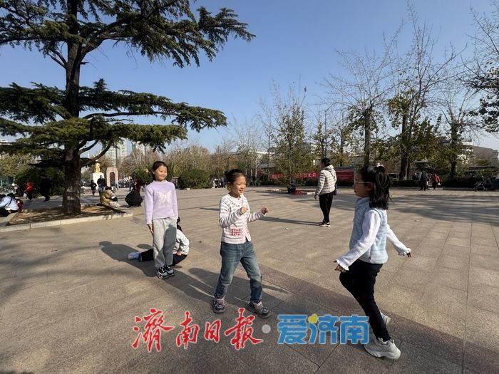 暖阳映泉城 惬意过周末