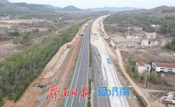 车道4改8，济南绕城高速港沟立交至殷家林枢纽段改扩建工程有序推进