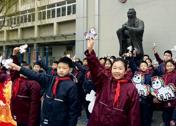 骐骥驰千里 逐梦启新程 ——济南市甸柳第一小学举行2025-2026学年第二学期开学典礼