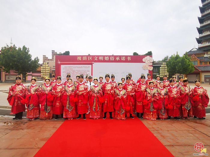 20对新人共赴七夕之约！济南槐荫集体婚礼倡树文明婚俗新风