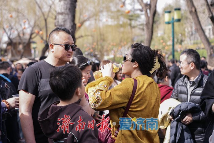 泉在济南过大年丨掬一捧清泉，这个春节 “甜” 到心里