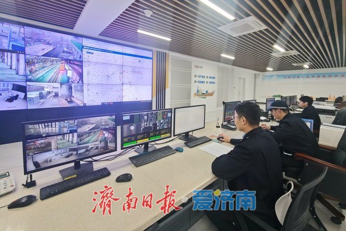 “以雪为令、见雪上岗” 国铁济南局济南车辆段鏖战今冬首场降雪确保旅客安全出行