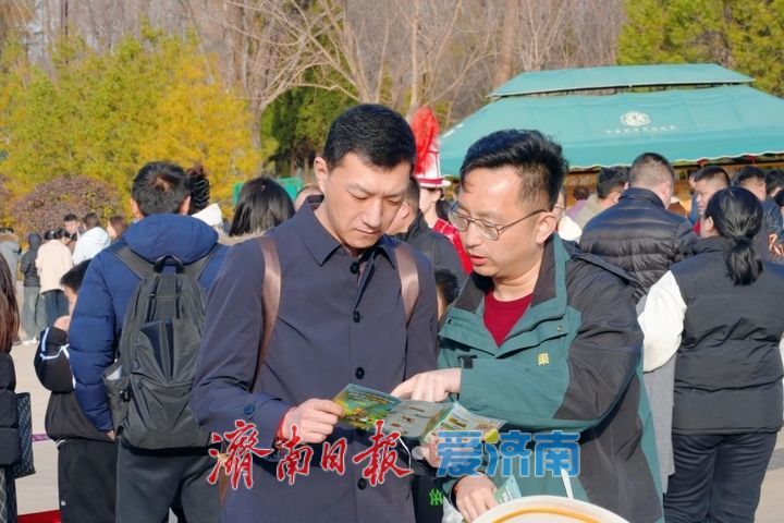 新春走基层｜客流高峰遇暖心坚守 济南野生动物世界初五迎春服务“不打折”