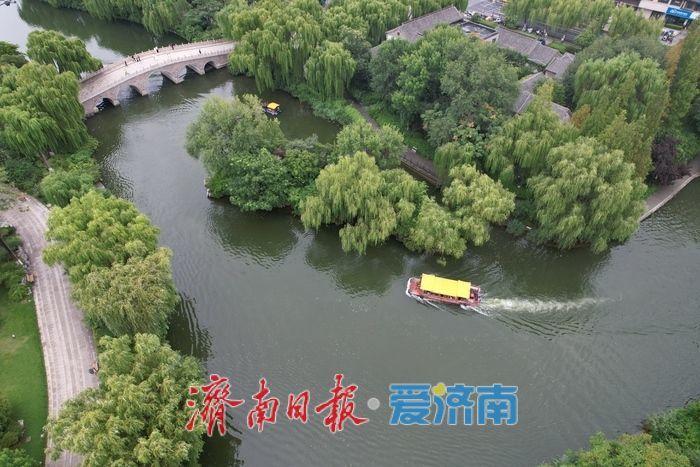 烟雨明湖 水墨泉城